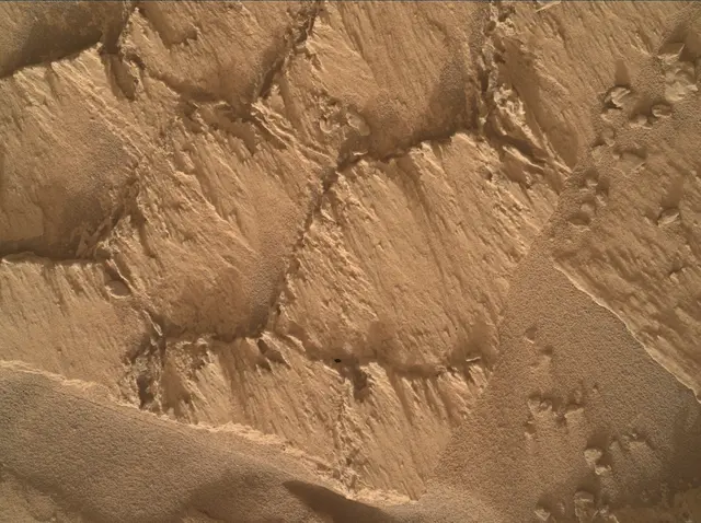 Sol 4867: Mars Hand Lens Imager (MAHLI)