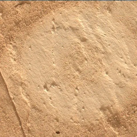 Sol 4870: Mars Hand Lens Imager (MAHLI)
