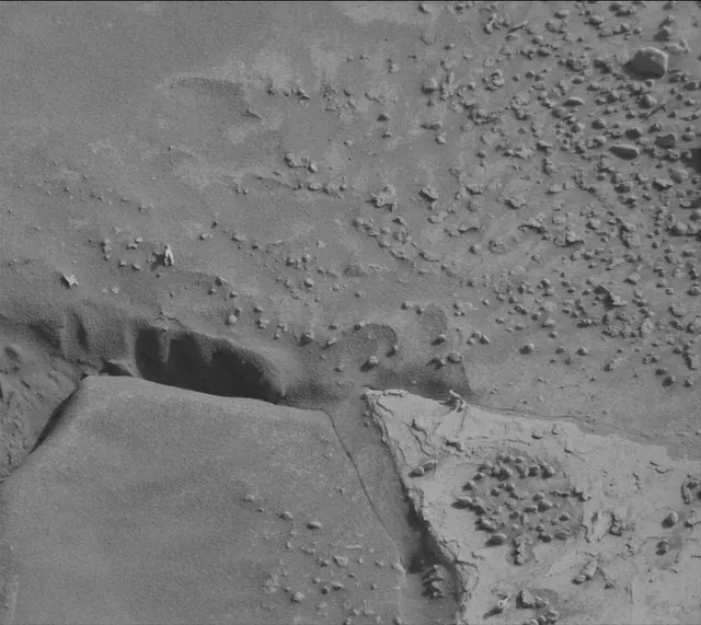 Sol 4885: Mast Camera (Mastcam)