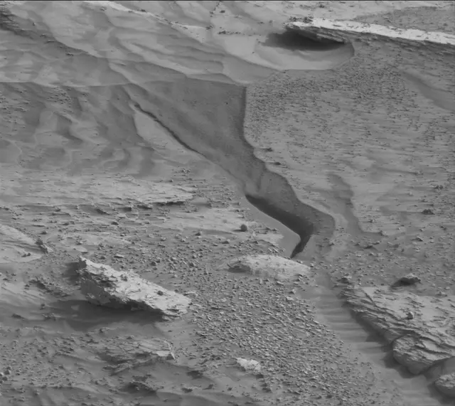 Sol 4887: Mast Camera (Mastcam)