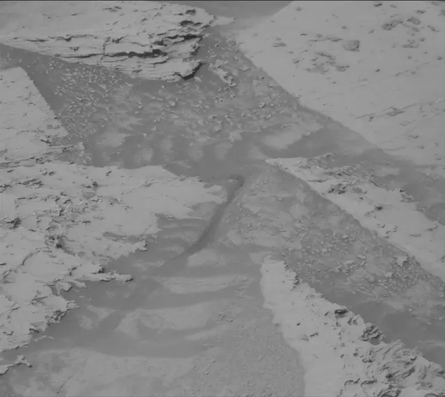 Sol 4887: Mast Camera (Mastcam)