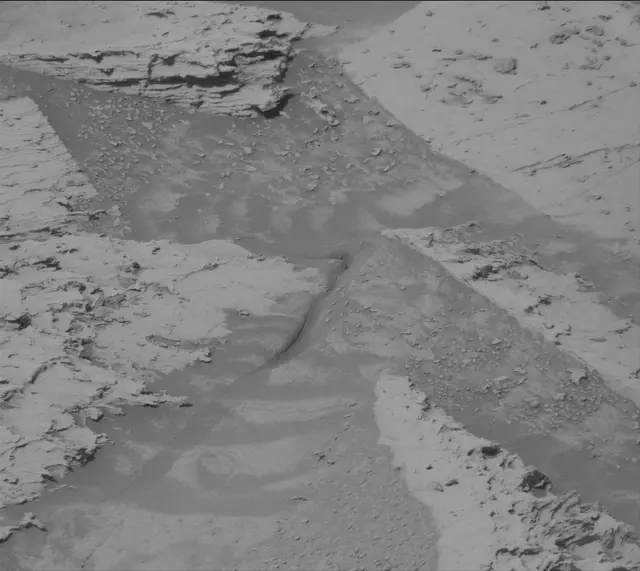 Sol 4887: Mast Camera (Mastcam)