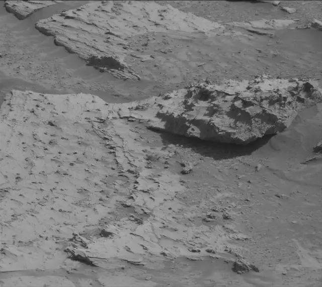 Sol 4887: Mast Camera (Mastcam)