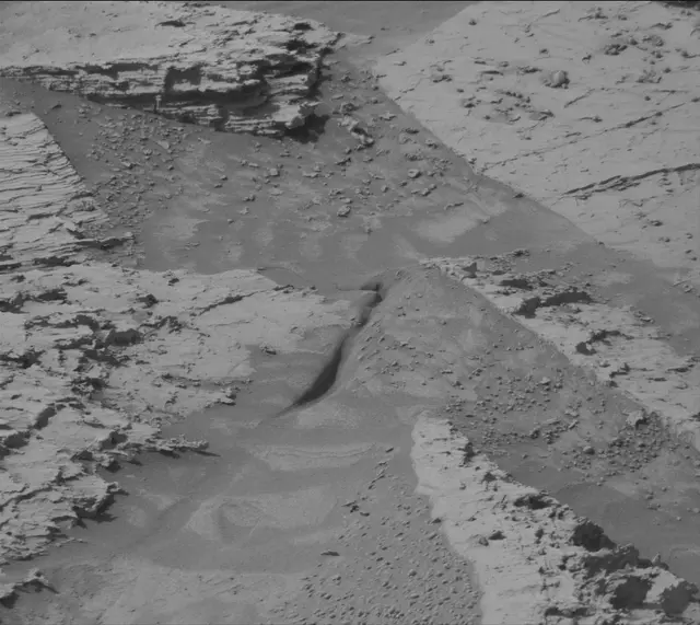Sol 4887: Mast Camera (Mastcam)