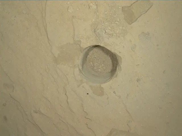 Sol 4887: Mars Hand Lens Imager (MAHLI)
