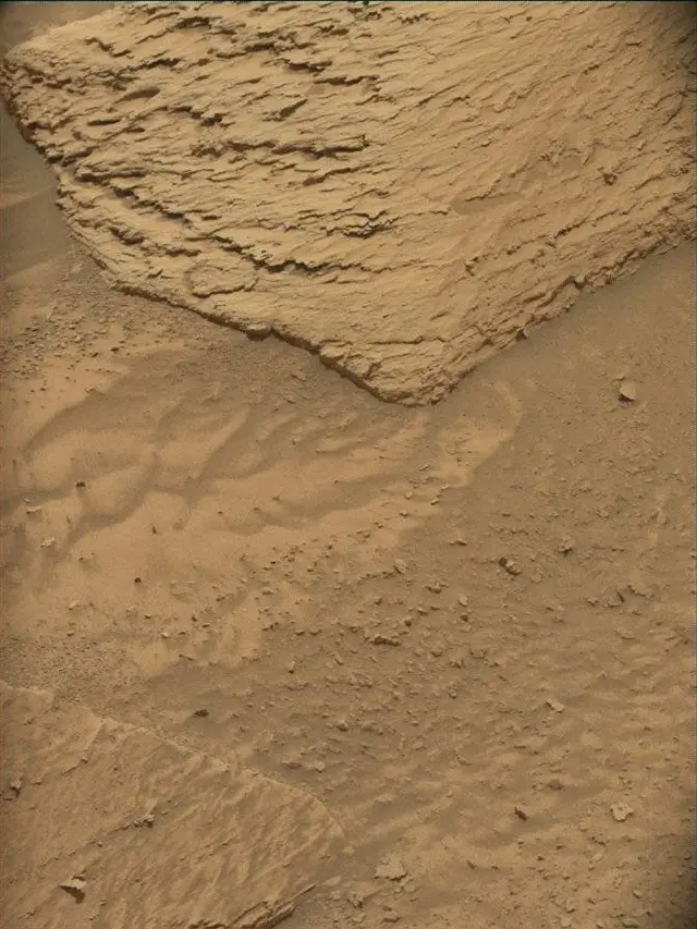 Sol 4889: Mast Camera (Mastcam)