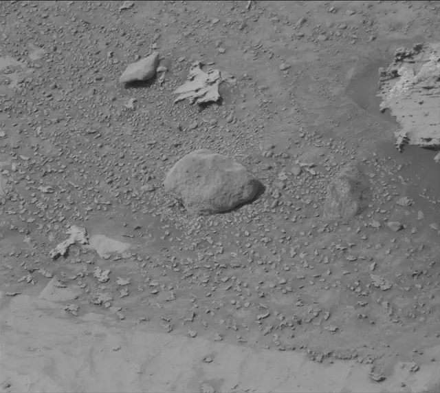 Sol 4889: Mast Camera (Mastcam)