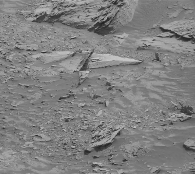 Sol 4890: Mast Camera (Mastcam)