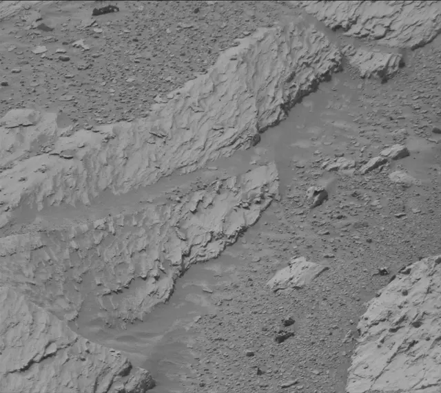 Sol 4890: Mast Camera (Mastcam)