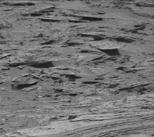 Sol 4890: Mast Camera (Mastcam)