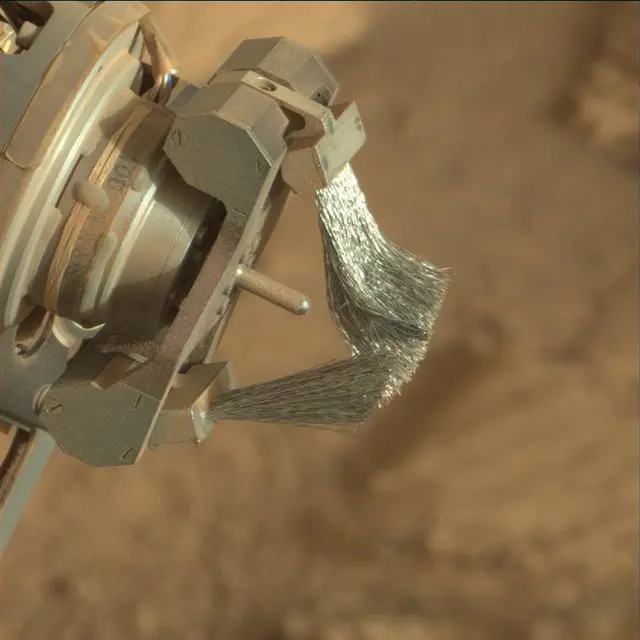 Sol 4890: Mast Camera (Mastcam)