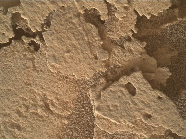 Sol 4890: Mars Hand Lens Imager (MAHLI)