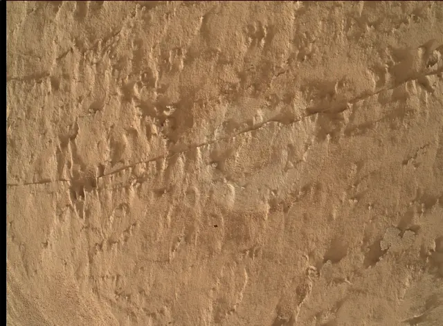Sol 4890: Mars Hand Lens Imager (MAHLI)