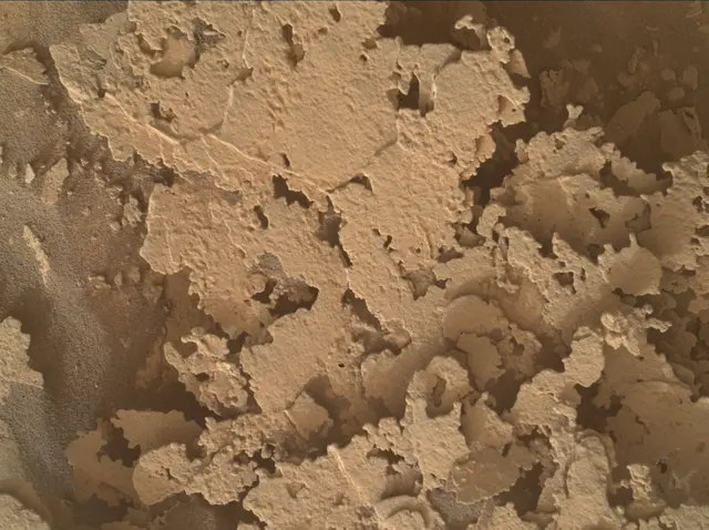 Sol 4890: Mars Hand Lens Imager (MAHLI)
