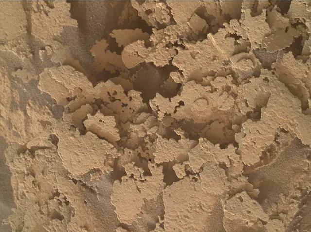 Sol 4890: Mars Hand Lens Imager (MAHLI)