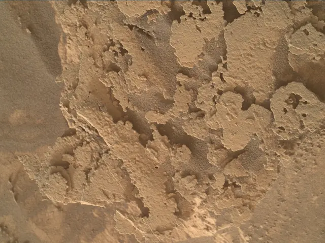 Sol 4890: Mars Hand Lens Imager (MAHLI)