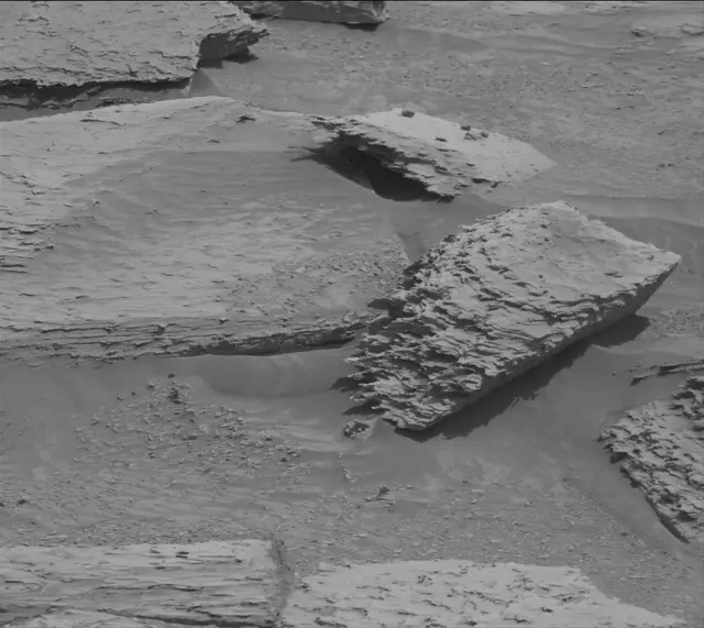 Sol 4893: Mast Camera (Mastcam)
