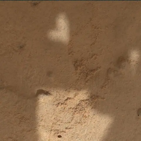 Sol 4893: Mars Hand Lens Imager (MAHLI)