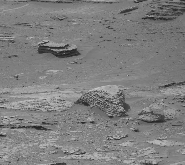 Sol 4898: Mast Camera (Mastcam)
