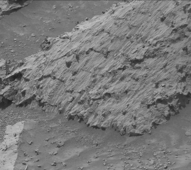 Sol 4898: Mast Camera (Mastcam)