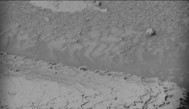 Sol 4899: Mast Camera (Mastcam)