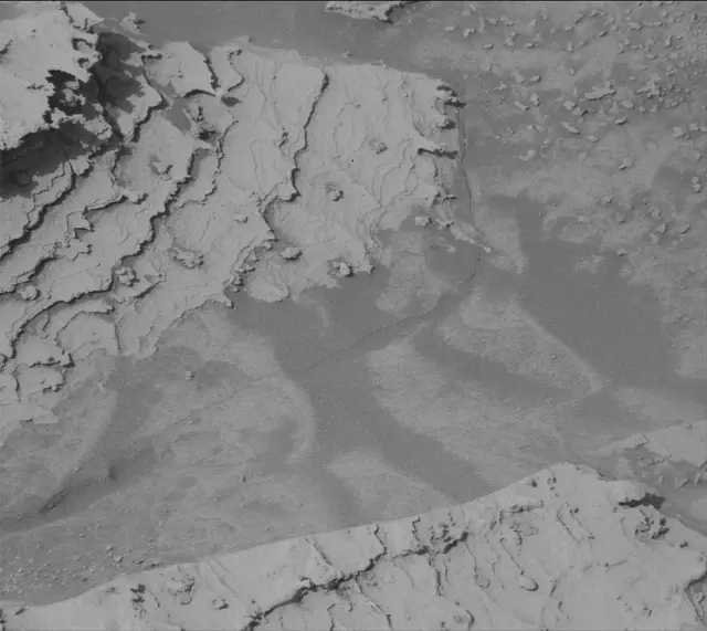 Sol 4899: Mast Camera (Mastcam)