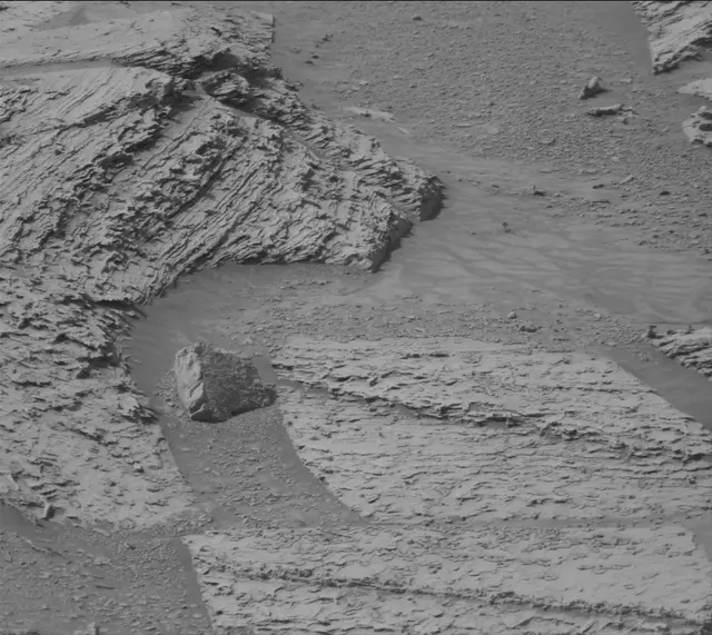 Sol 4901: Mast Camera (Mastcam)