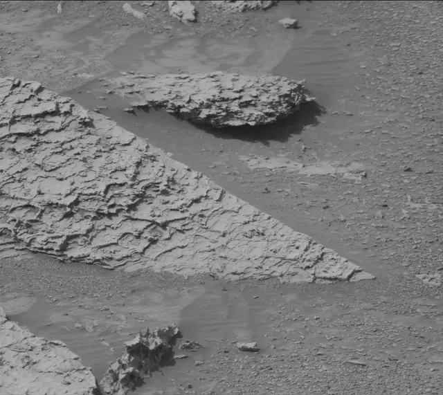 Sol 4901: Mast Camera (Mastcam)