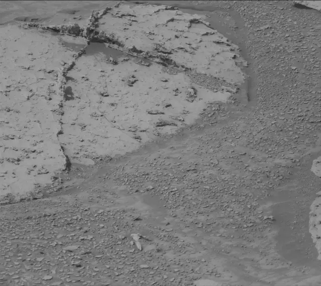 Sol 4901: Mast Camera (Mastcam)