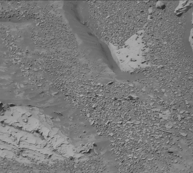 Sol 4901: Mast Camera (Mastcam)