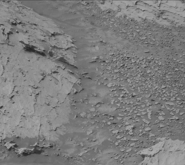 Sol 4901: Mast Camera (Mastcam)
