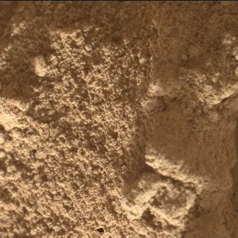 Sol 4908: Mars Hand Lens Imager (MAHLI)