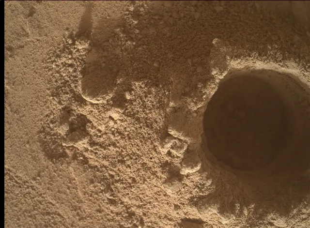 Sol 4908: Mars Hand Lens Imager (MAHLI)