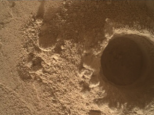 Sol 4908: Mars Hand Lens Imager (MAHLI)