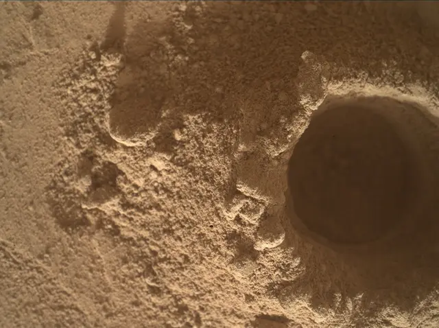 Sol 4908: Mars Hand Lens Imager (MAHLI)