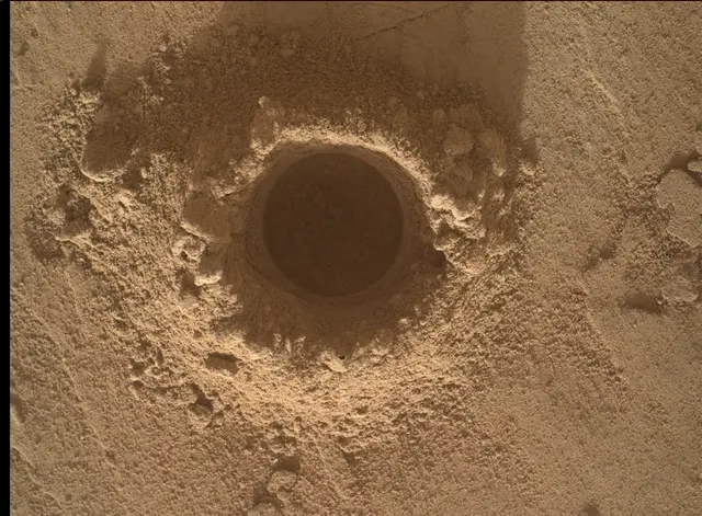 Sol 4908: Mars Hand Lens Imager (MAHLI)
