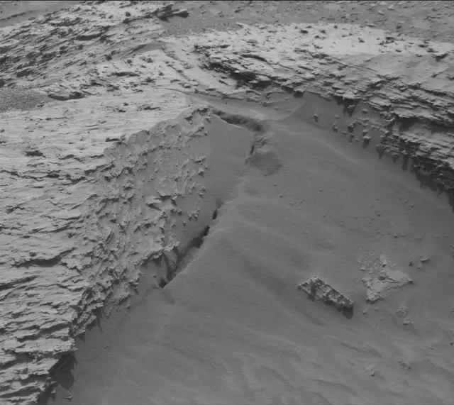 Sol 4912: Mast Camera (Mastcam)
