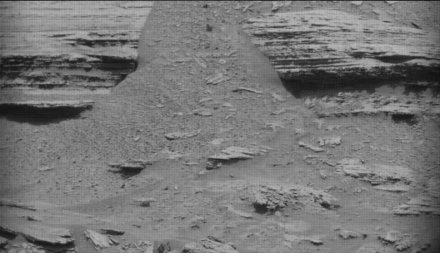 Sol 4913: Mast Camera (Mastcam)