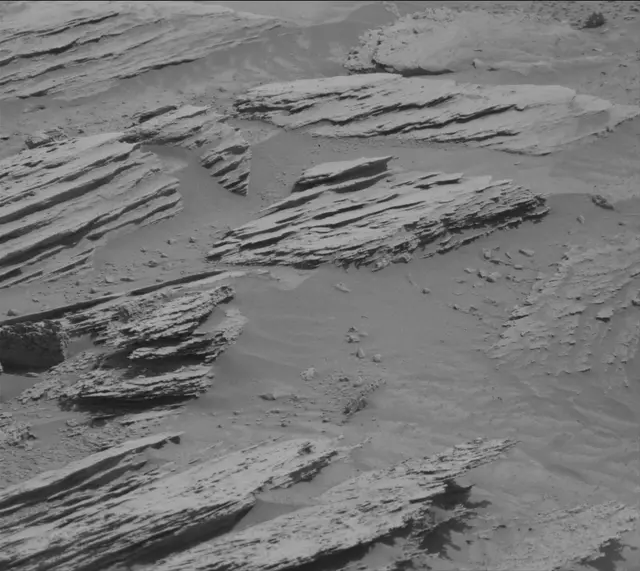 Sol 4913: Mast Camera (Mastcam)