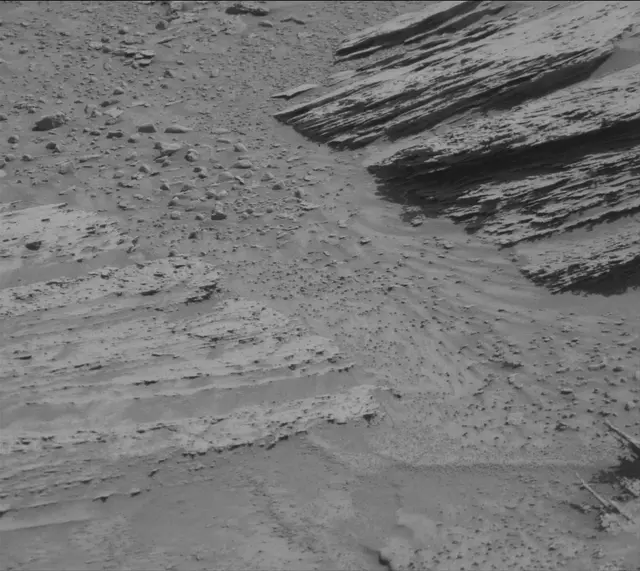 Sol 4913: Mast Camera (Mastcam)