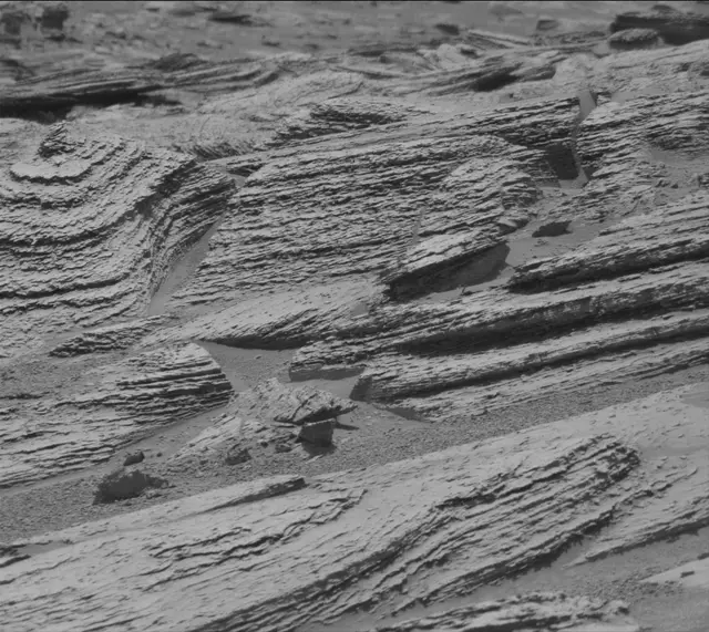 Sol 4913: Mast Camera (Mastcam)