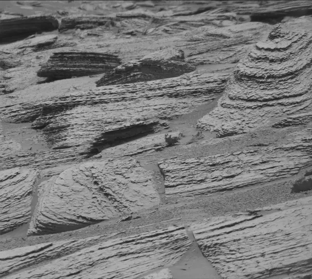 Sol 4913: Mast Camera (Mastcam)
