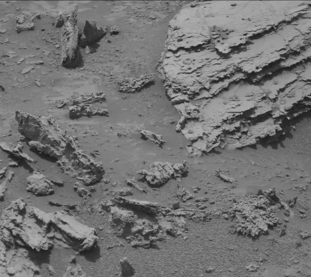 Sol 4913: Mast Camera (Mastcam)