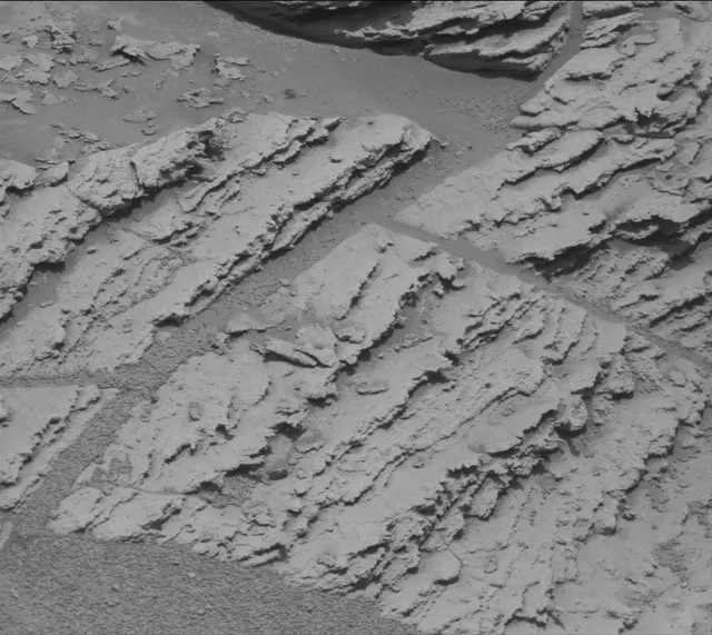 Sol 4913: Mast Camera (Mastcam)