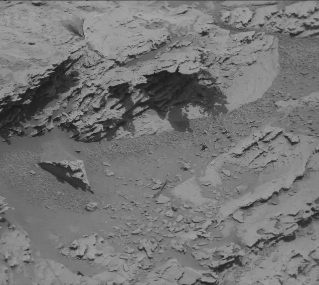 Sol 4913: Mast Camera (Mastcam)