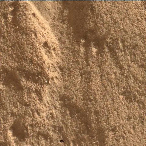 Sol 4915: Mars Hand Lens Imager (MAHLI)