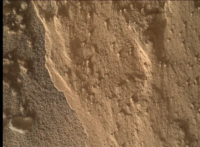 Sol 4915: Mars Hand Lens Imager (MAHLI)