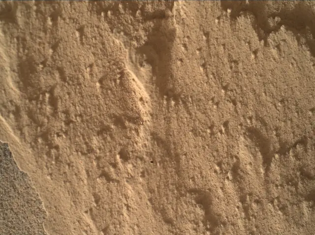 Sol 4915: Mars Hand Lens Imager (MAHLI)