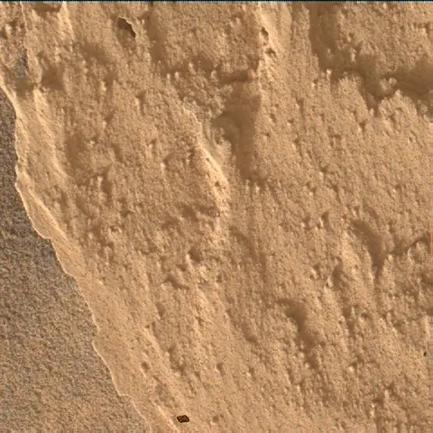 Sol 4915: Mars Hand Lens Imager (MAHLI)
