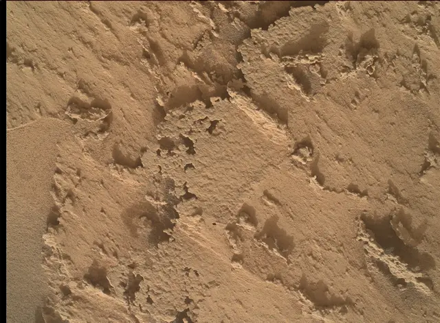 Sol 4915: Mars Hand Lens Imager (MAHLI)